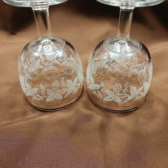 2- Vintage Indiana Glass, Bartlett and Collins, White Grape & Leaf, Gold Trim - Picture 7 of 9
